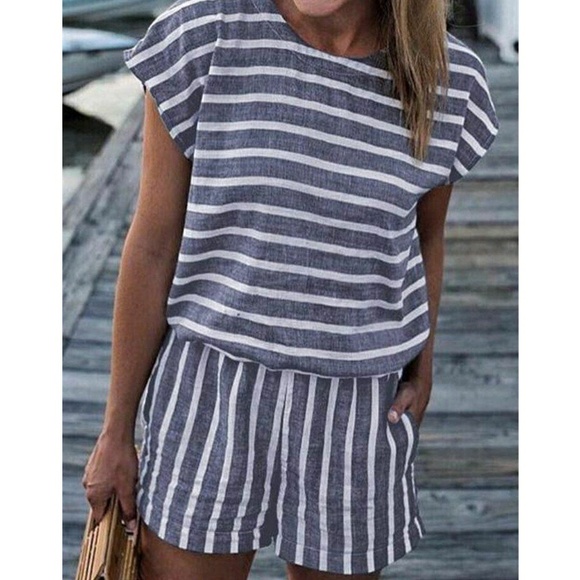Striped Romper Shorts Jumpsuit - Picture 7 of 8